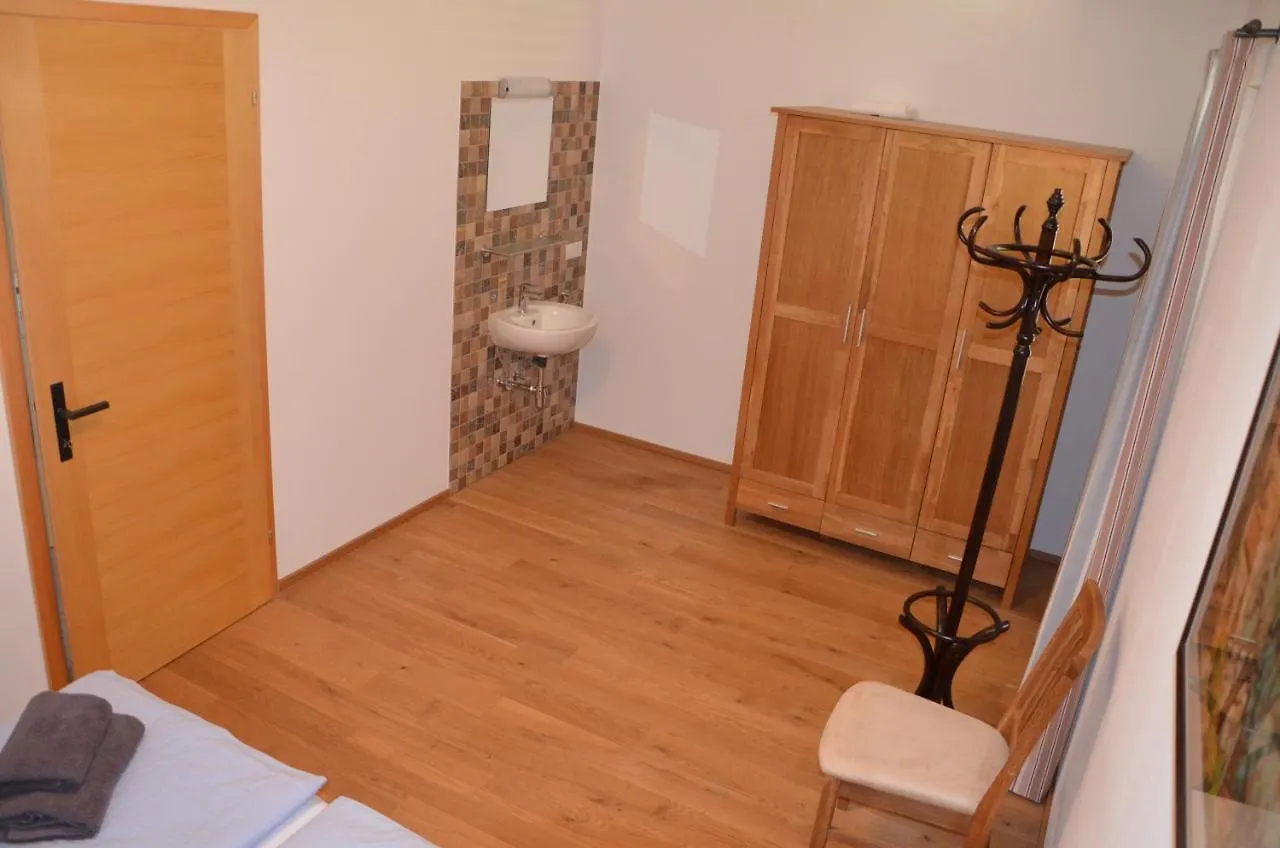 Villa Aurelia Haus1 In Porec Mit Garten Feriehus